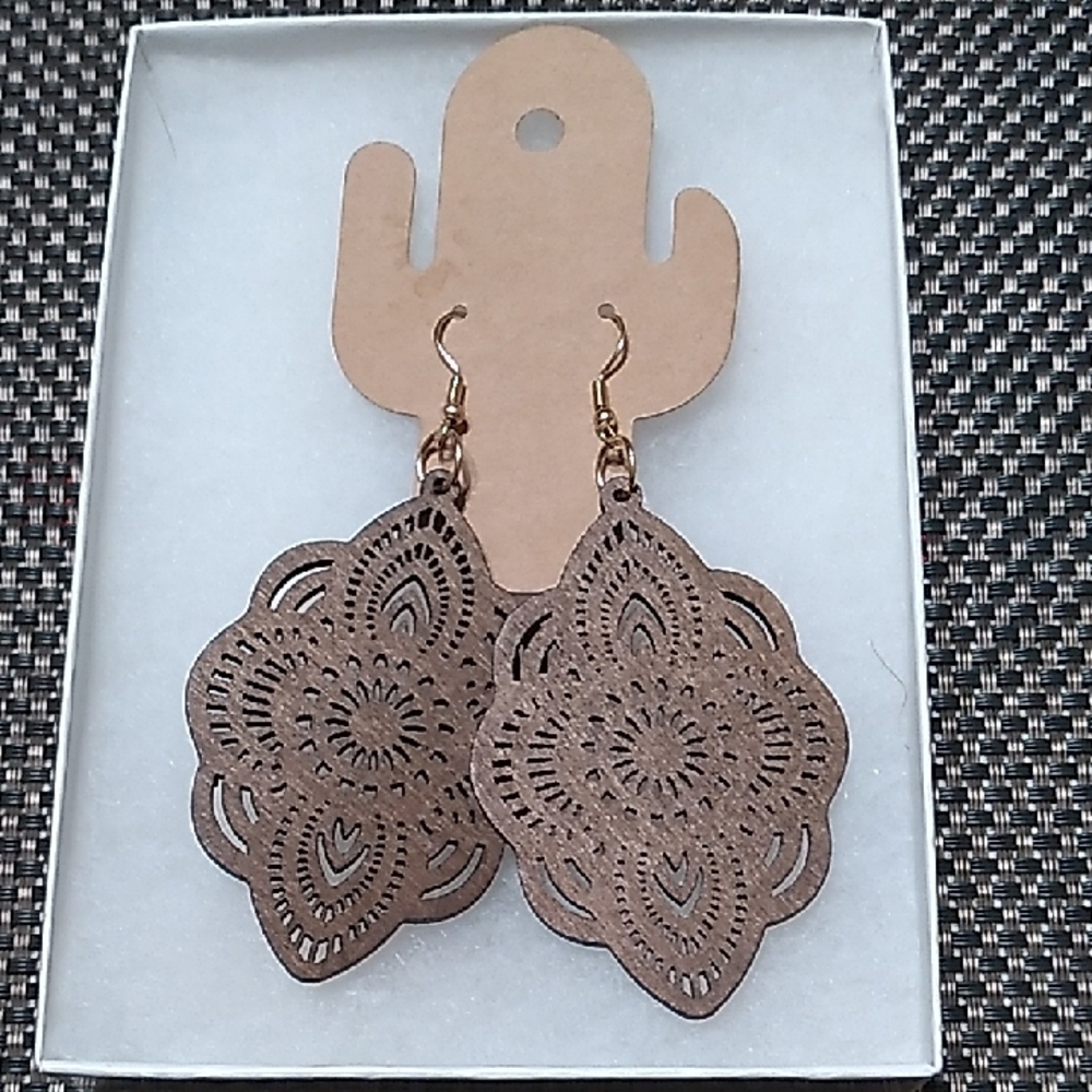 Elegant Brown Dangle Earrings